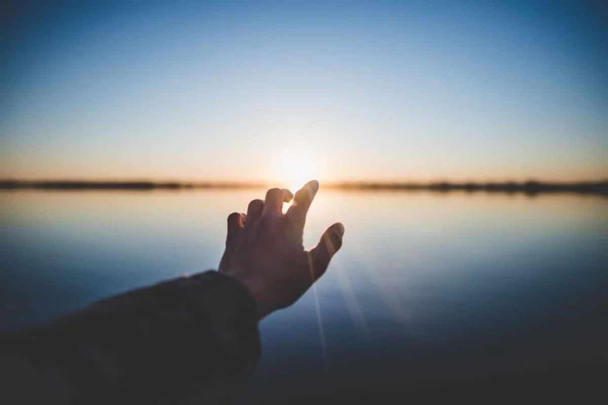 Volunteer Opportunities - Distress and Crisis Ontario